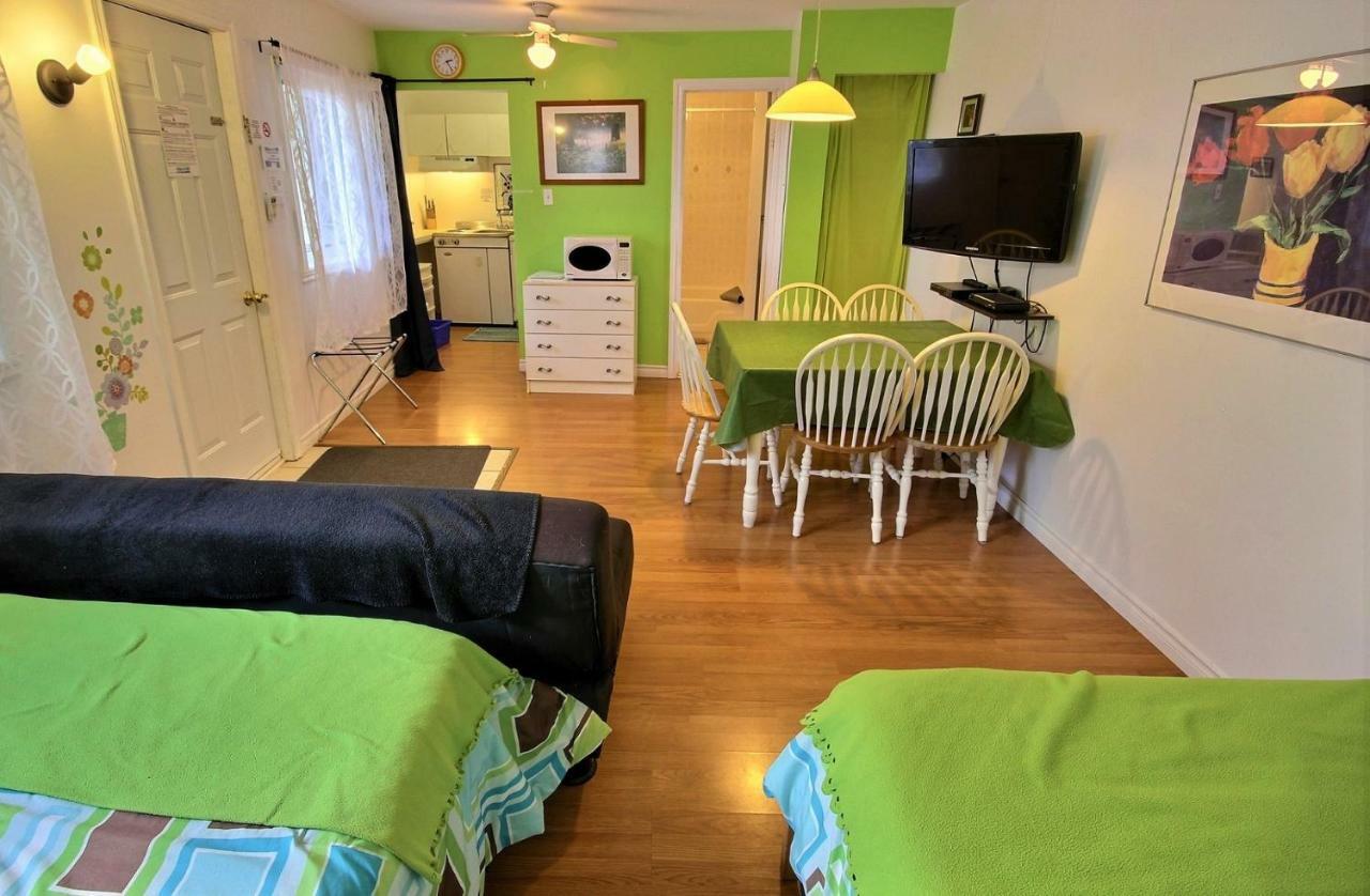 Motel Des Deux Lacs Waterloo Rom bilde